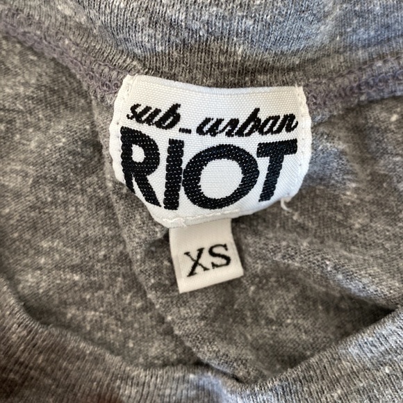 Sub_urban riot muscle tank size xs - Picture 2 of 2